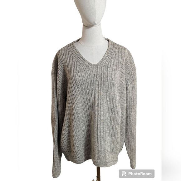 Woolrich Gray V Neck Wool Blend Sweater - Picture 1 of 7